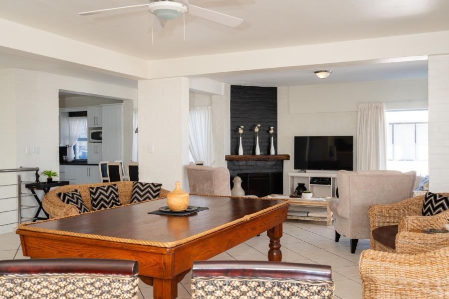 4 Bedroom Property for Sale in Paradise Beach Western Cape